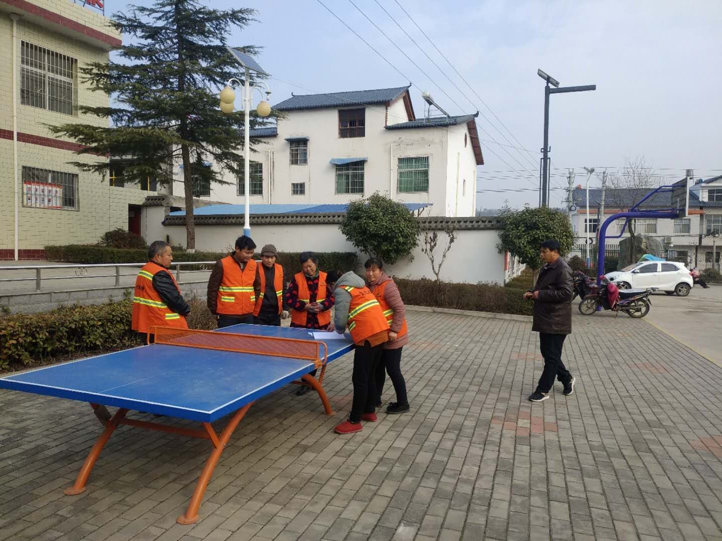 洋淇村“新时代文明实践所”志愿者服务队